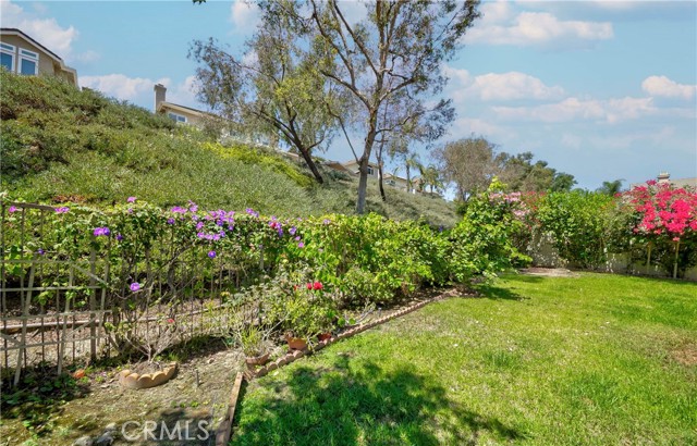 2061 S Sawgrass Court, La Habra CA: https://media.crmls.org/medias/d5e911d9-823f-4ac1-8943-34dce638680f.jpg