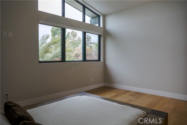 Detail Gallery Image 24 of 61 For 12664 Mclennan, Granada Hills,  CA 91344 - 5 Beds | 6 Baths