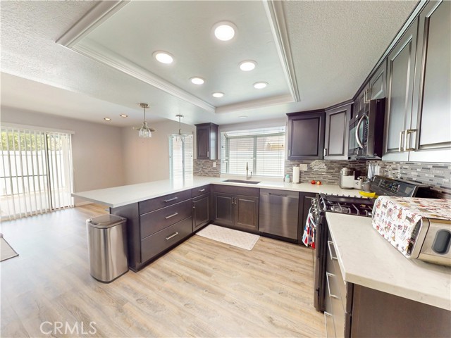 Detail Gallery Image 5 of 23 For 26140 Workman, Loma Linda,  CA 92354 - 4 Beds | 3 Baths