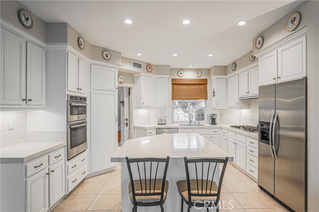 Detail Gallery Image 11 of 46 For 12095 Morrow Dr, Tustin,  CA 92782 - 3 Beds | 2/1 Baths