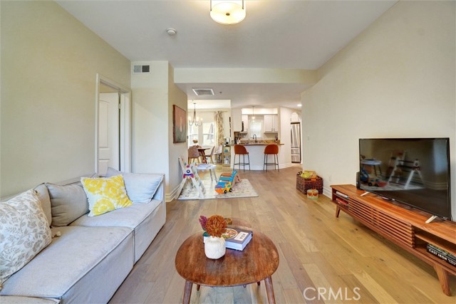 13935 Burbank, 105 photo 15