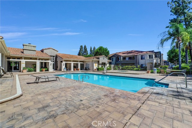 Detail Gallery Image 20 of 31 For 1980 Las Colinas Cir #301,  Corona,  CA 92879 - 2 Beds | 2 Baths