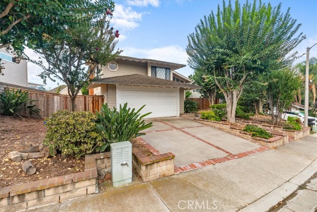 26732 Laredo Lane, Lake Forest CA: https://media.crmls.org/medias/d5ea3671-0f4f-4a89-98cf-7a48edec6aaa.jpg