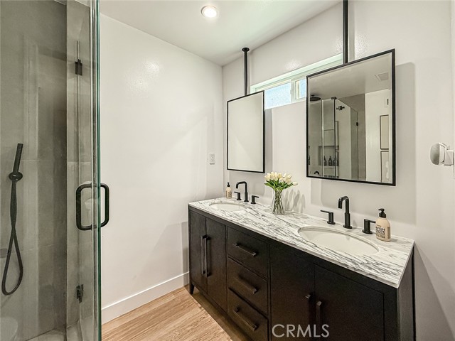 Detail Gallery Image 26 of 54 For 22245 Welby Way, Woodland Hills,  CA 91303 - 4 Beds | 3 Baths