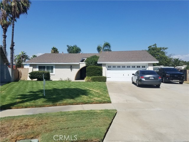 17662 Orchid Dr, Fontana, CA 92335