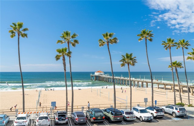 Detail Gallery Image 35 of 37 For 468 30th St, Manhattan Beach,  CA 90266 - 5 Beds | 5/1 Baths