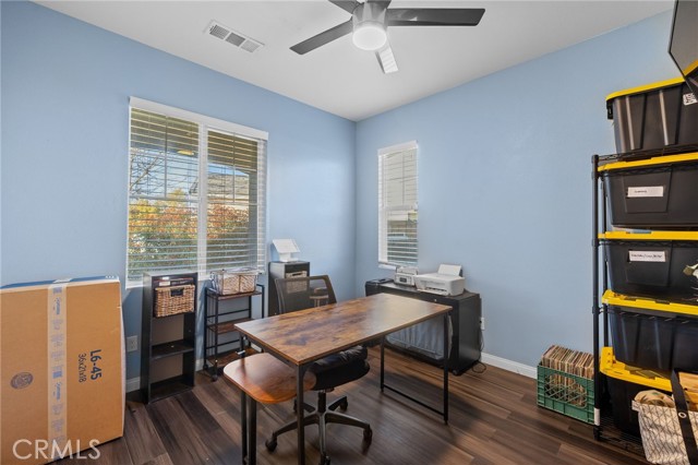 Detail Gallery Image 14 of 59 For 9705 Dutchman Peak, Bakersfield,  CA 93311 - 4 Beds | 3 Baths