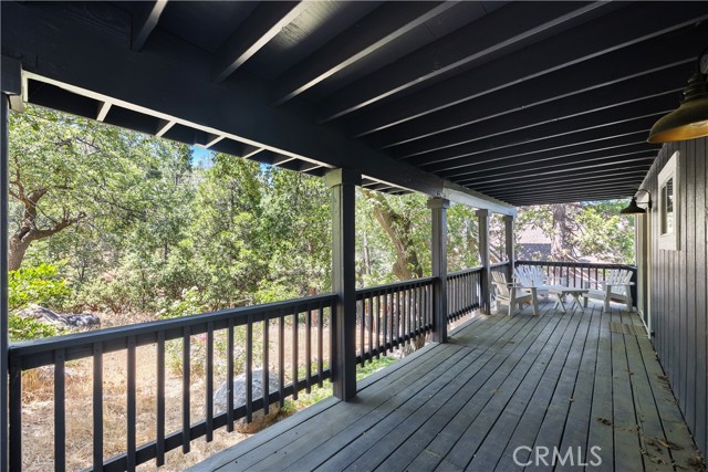 28833 Manitoba Drive, Lake Arrowhead CA: https://media.crmls.org/medias/d5ec39b0-2589-477b-ac91-48458a2aa8fe.jpg