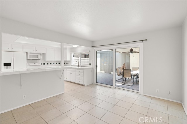 4128 Orange Avenue, Cypress CA: https://media.crmls.org/medias/d5ecb21e-e217-44e9-b054-cc84c67bb21c.jpg