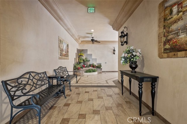 Detail Gallery Image 35 of 39 For 201 N Reese Pl #203,  Burbank,  CA 91506 - 3 Beds | 2 Baths