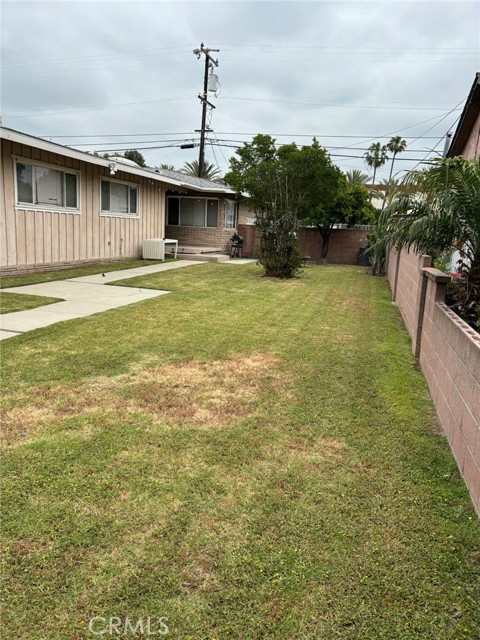 Detail Gallery Image 1 of 1 For 16618 Eureka Ave, Paramount,  CA 90723 - 4 Beds | 3 Baths