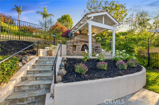 2278 Lindsey Court, Fallbrook CA: https://media.crmls.org/medias/d5eebfe2-508a-4da8-96d3-ecef0230a6b1.jpg