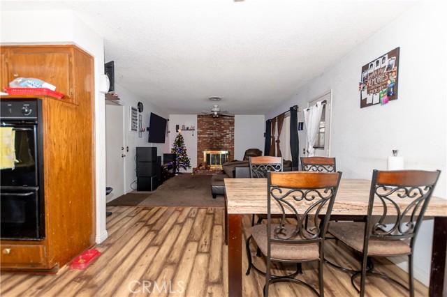 Detail Gallery Image 5 of 23 For 44512 N Tabler Ave, Lancaster,  CA 93535 - 4 Beds | 2 Baths