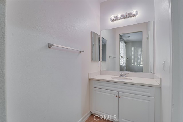 Detail Gallery Image 27 of 44 For 5005 Silvery Jewel, Bakersfield,  CA 93313 - 5 Beds | 3/1 Baths