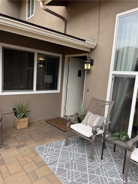 Detail Gallery Image 2 of 22 For 4776 Olivewood, San Bernardino,  CA 92407 - 2 Beds | 2 Baths