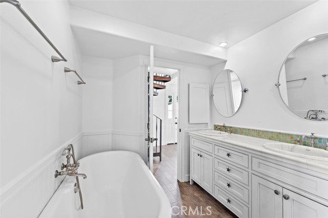 2944 TERRY Road, Laguna Beach CA: https://media.crmls.org/medias/d5f1d296-2693-4879-95f3-923c390c7528.jpg