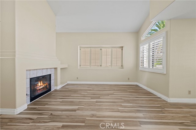 25815 Dickens Court, Stevenson Ranch CA: https://media.crmls.org/medias/d5f21dc8-b0e5-4f62-ac58-b25d500444b8.jpg