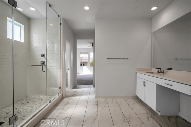 18150 Tableau Way, Saugus CA: https://media.crmls.org/medias/d5f2858f-86ae-4a3e-b568-dee397b71e81.jpg