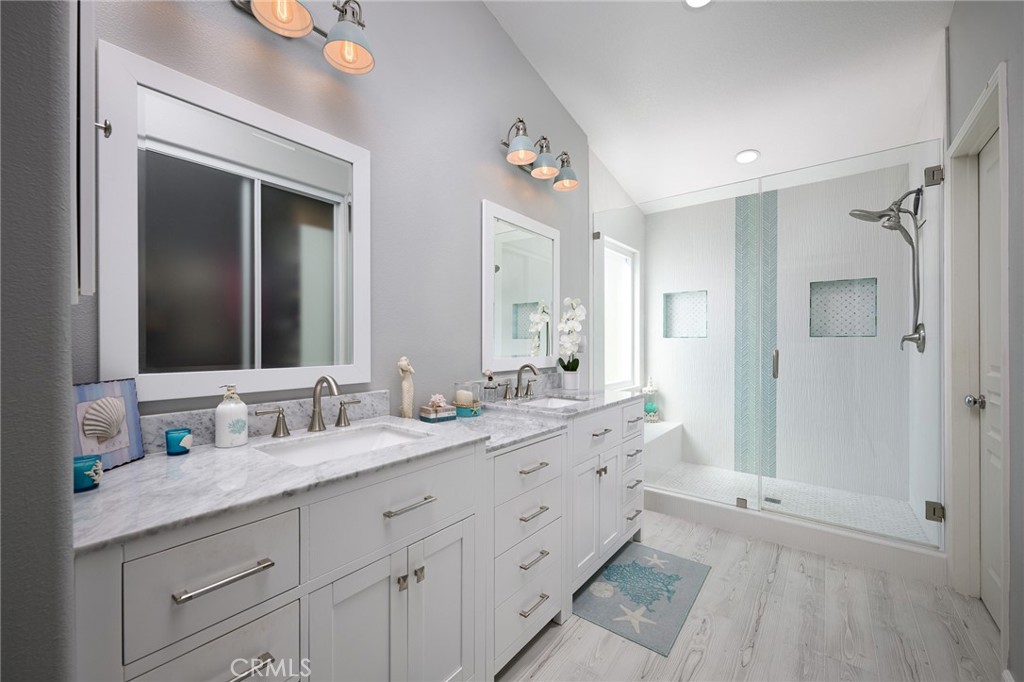 MLS #OC25145732 img 28