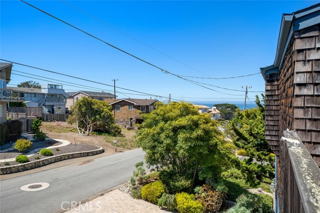 373 Bristol Street, Cambria CA: https://media.crmls.org/medias/d5f3428f-aeae-45c8-b2b8-894bf88f9775.jpg