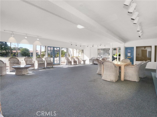 633 Prospect Avenue, Redondo Beach, California 90277, 2 Bedrooms Bedrooms, ,2 BathroomsBathrooms,Residential,Sold,Prospect,SB22126675