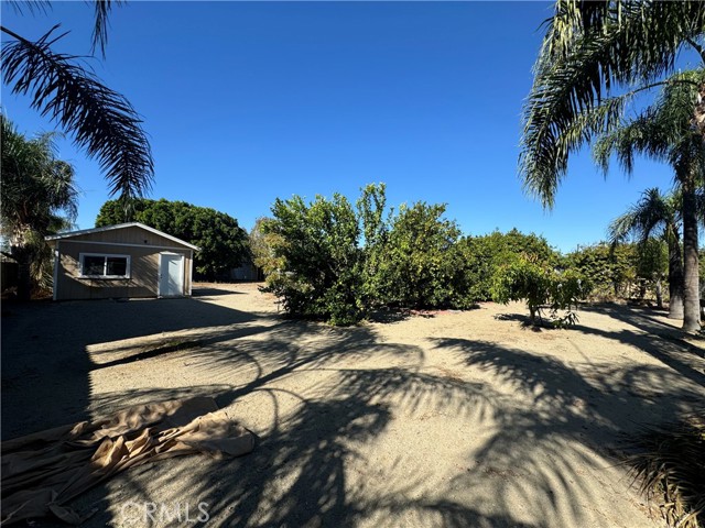 Detail Gallery Image 13 of 21 For 10554 Maple Ave, Bloomington,  CA 92316 - 4 Beds | 2 Baths