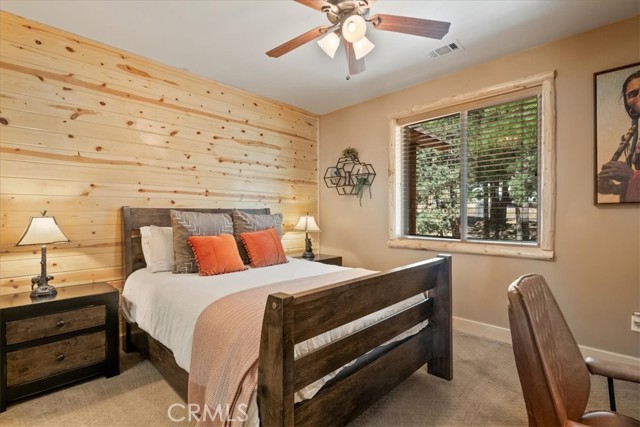 Image 23 of 45 For 1020 Heritage Trail