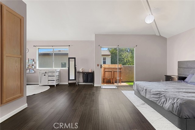 Detail Gallery Image 26 of 46 For 9400 1/2 Noble Ave, North Hills,  CA 91343 - 4 Beds | 3 Baths