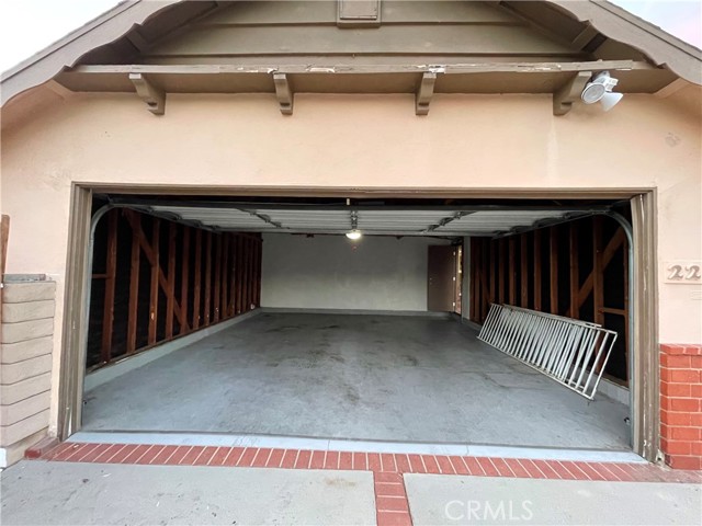 22501 Haynes Street photo 4