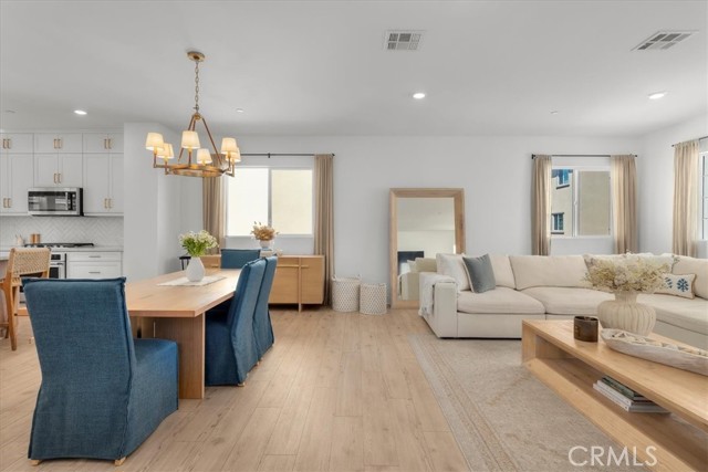 Detail Gallery Image 15 of 56 For 27659 S Rosewood Ln, San Pedro,  CA 90732 - 4 Beds | 3/1 Baths