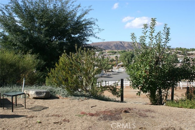 23641 ROSE QUARTZ Drive, Perris CA: https://media.crmls.org/medias/d5f6df34-5adb-4344-a83c-84d360a23f53.jpg