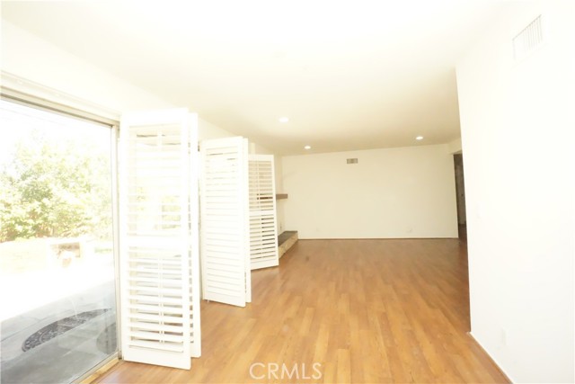 Detail Gallery Image 23 of 34 For 846 Verna Ave, Newbury Park,  CA 91320 - 4 Beds | 2 Baths