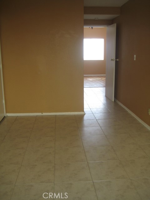 Detail Gallery Image 3 of 8 For 2319 Landsford St, Lancaster,  CA 93535 - 4 Beds | 2 Baths