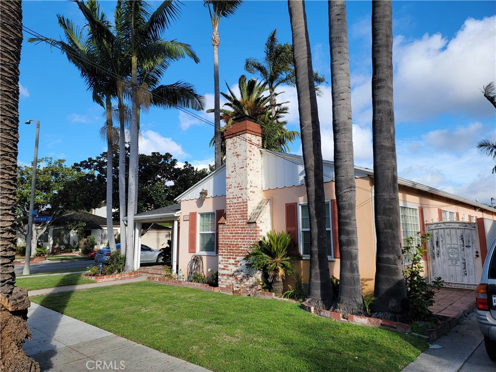 741 W 19th Street