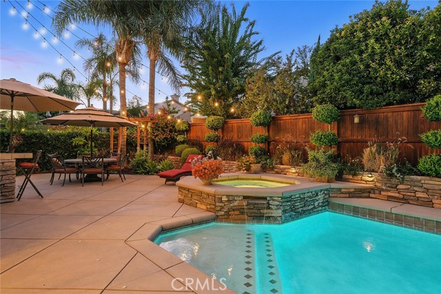 13742 Woodcrest Court, Eastvale CA: https://media.crmls.org/medias/d5f87a2a-82ed-4cac-993c-50296259f856.jpg