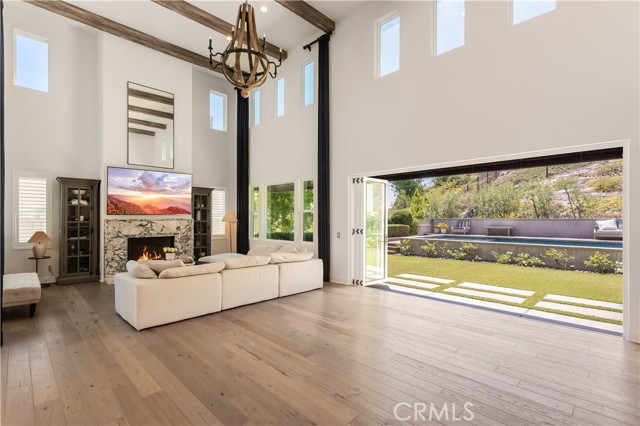 Front Image Thumbnail for CRIG26130512