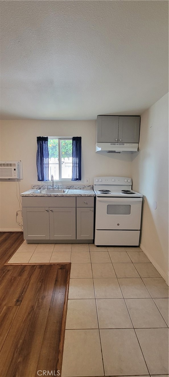 659 E 5th Street, Ontario CA: https://media.crmls.org/medias/d5f95603-531a-4baa-9f8f-5e7f1b51952f.jpg