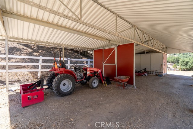9575 Laurel Road, Atascadero CA: https://media.crmls.org/medias/d5fa1134-bf8a-49ee-b12c-446ec3f55bd0.jpg