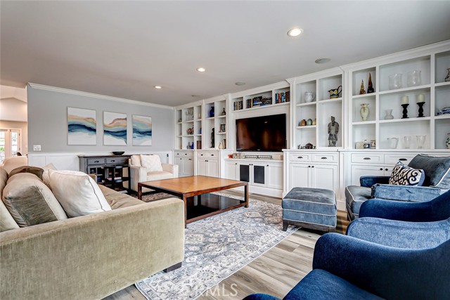 Detail Gallery Image 15 of 30 For 1456 3rd St, Manhattan Beach,  CA 90266 - 4 Beds | 3/1 Baths