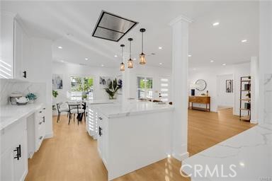 https://media.crmls.org/medias/d5fb3103-7795-4a55-9e37-9b98b9add67a.jpg?preset=X-Large