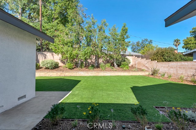 10133 Whitaker Avenue, Granada Hills CA: https://media.crmls.org/medias/d5fbd968-cc08-45ec-af86-c2d81fa78298.jpg
