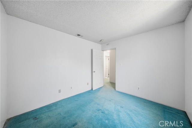 Detail Gallery Image 22 of 28 For 40 W Zane St, Long Beach,  CA 90805 - 4 Beds | 2 Baths