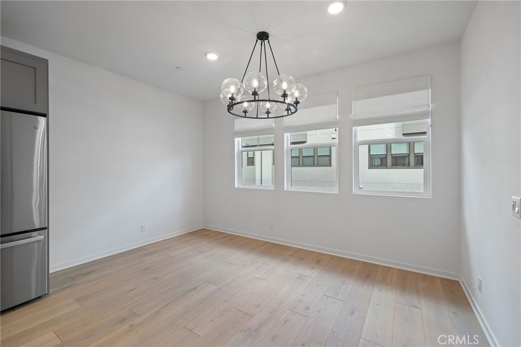 MLS #OC25238105 image #16