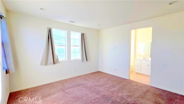 Detail Gallery Image 12 of 30 For 5930 Ginger Dr, Corona,  CA 92880 - 3 Beds | 2/1 Baths