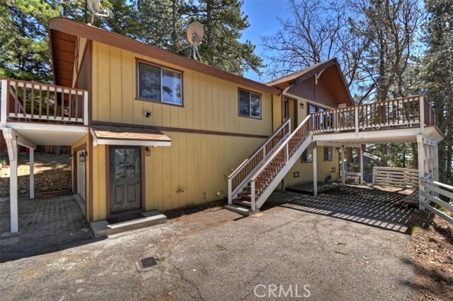 Detail Gallery Image 5 of 45 For 30573 Live Oak, Running Springs,  CA 92382 - 3 Beds | 2/1 Baths