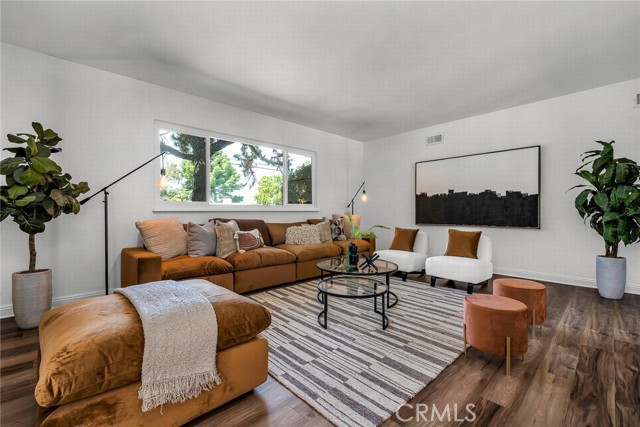 Detail Gallery Image 8 of 35 For 16706 Alginet Pl, Encino,  CA 91436 - 4 Beds | 2/1 Baths