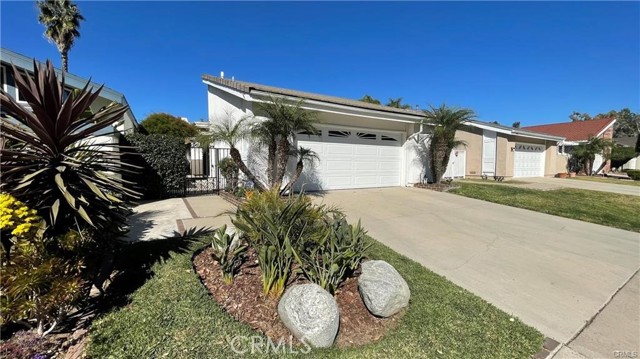 24851 Oak Creek Ln, Lake Forest, CA 92630