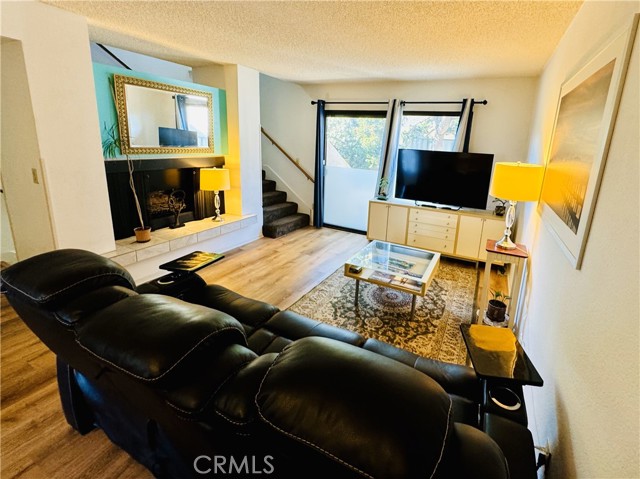 Detail Gallery Image 8 of 40 For 7137 Shoup Ave #34,  West Hills,  CA 91307 - 2 Beds | 2/1 Baths