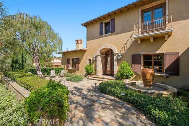 97 Canyon Creek, Irvine CA: https://media.crmls.org/medias/d5fe5ade-160f-4d11-8892-1494ae4b54e8.jpg