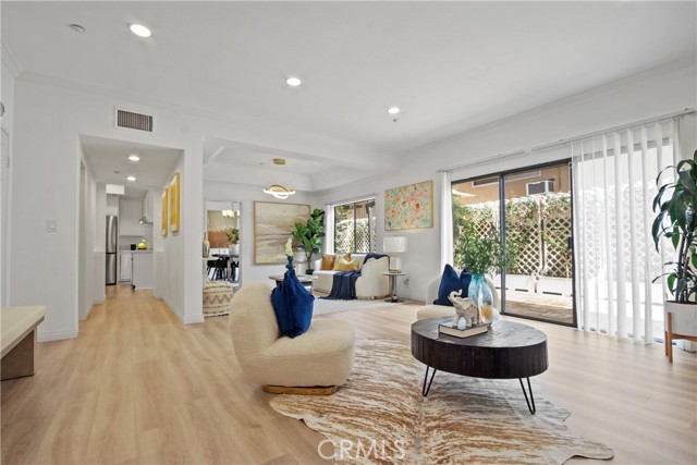 Detail Gallery Image 8 of 25 For 618 Fairview Ave #112,  Arcadia,  CA 91007 - 2 Beds | 2/1 Baths